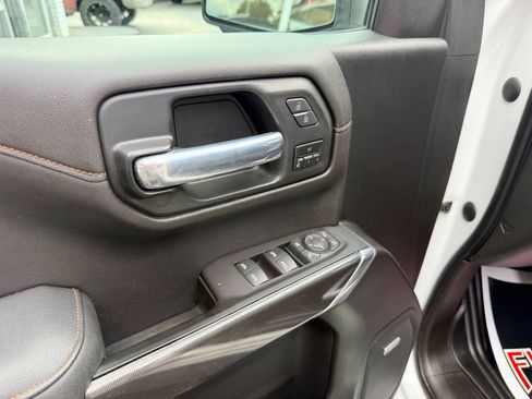 Used 2021 GMC Sierra 1500 AT4 w/ AT4 Premium Package AWD/4WD image 19