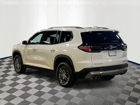 Used 2025 GMC Acadia Elevation FWD image 3