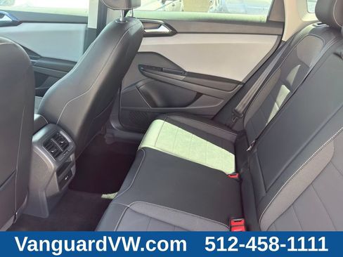 Used 2022 Volkswagen Taos SE AWD/4WD image 30