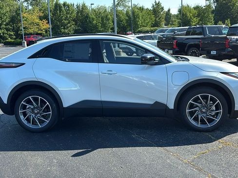 New 2026 Toyota C-HR AWD/4WD image 30