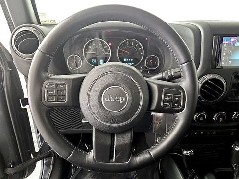 Used 2018 Jeep Wrangler Unlimited Sport S AWD/4WD image 18