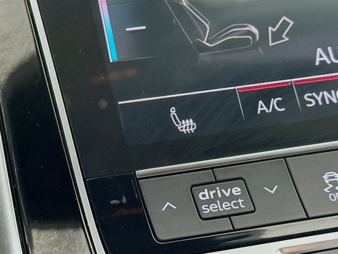 Used 2022 Audi Q7 3.0T Premium Plus w/ Premium Plus Package image 4