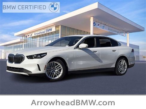 Certified 2025 BMW 530i image 1