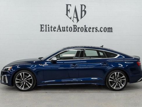 Used 2022 Audi S5 Premium w/ Convenience Package image 2