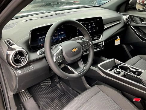 New 2026 Chevrolet Equinox LT w/ LPO, Floor Liner Package image 6