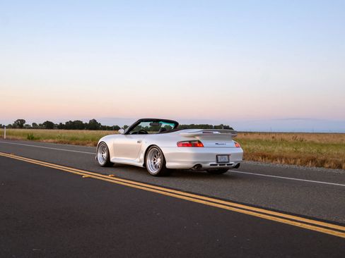Used 2000 Porsche 911 Carrera 4 AWD/4WD image 97