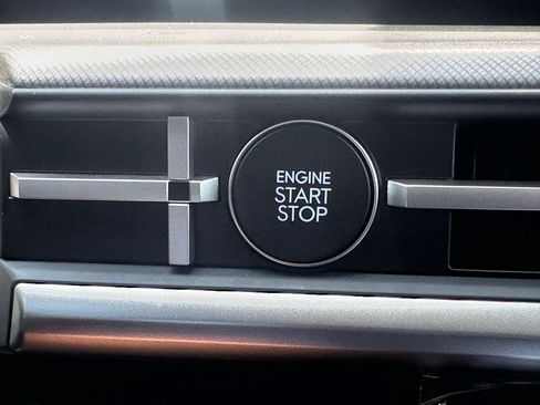 New 2026 Hyundai Santa Fe SE image 28