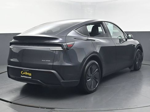 Used 2026 Tesla Model Y Long Range AWD/4WD image 4