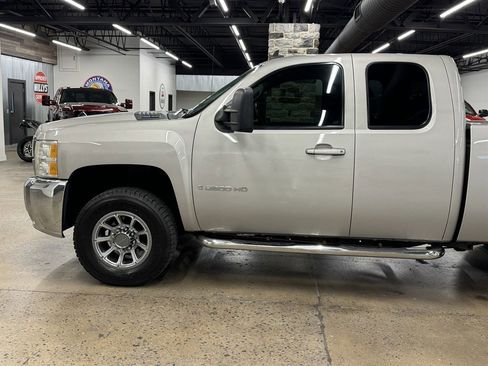 Used 2008 Chevrolet Silverado 2500 LTZ w/ Suspension Package, Off-Road RWD image 5