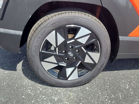 Used 2025 Hyundai Kona SEL image 9