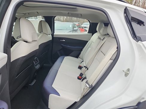 New 2026 Nissan Leaf Platinum+ image 5