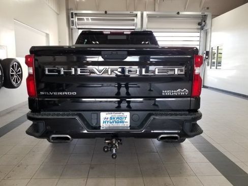 Used 2019 Chevrolet Silverado 1500 High Country w/ Safety Package II AWD/4WD image 19