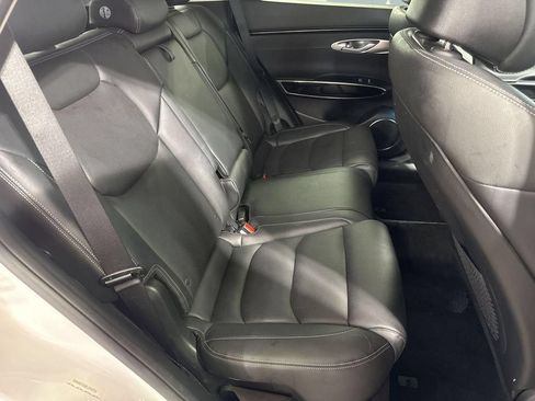 Used 2025 Genesis GV70 2.5T AWD/4WD image 30