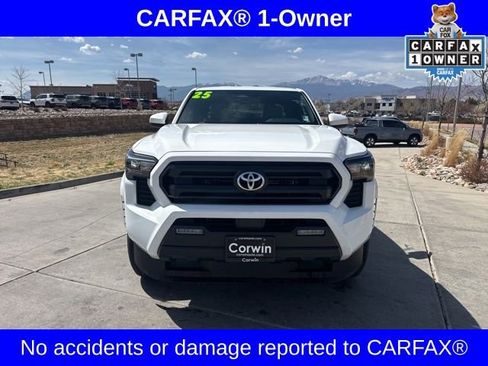 Used 2025 Toyota Tacoma SR5 image 2