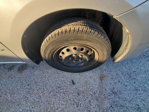 Used 2004 Toyota Sienna LE image 21