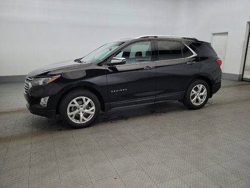 Used 2018 Chevrolet Equinox Premier AWD/4WD image 2