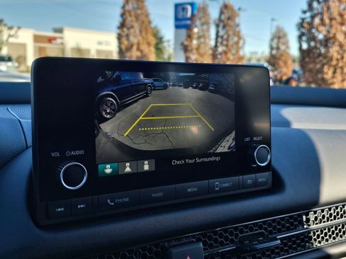 Certified 2025 Honda HR-V LX image 31