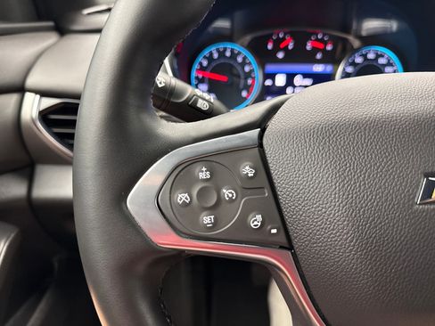 Used 2023 Chevrolet Traverse LT w/ LT Premium Package image 17