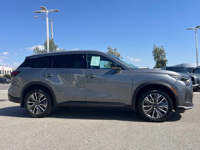 Certified 2027 INFINITI QX60 Luxe w/ Cargo Package FWD image 6