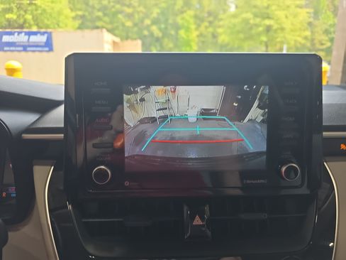 Used 2022 Toyota Corolla L FWD image 22