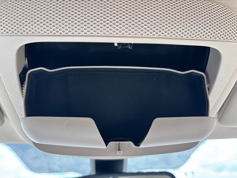 Used 2017 Lincoln MKC Reserve w/ Lincoln MKC Climate Package image 32