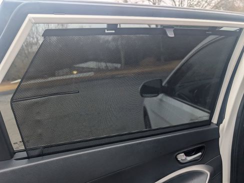 Used 2015 Hyundai Santa Fe Limited w/ Option Group 04 image 20