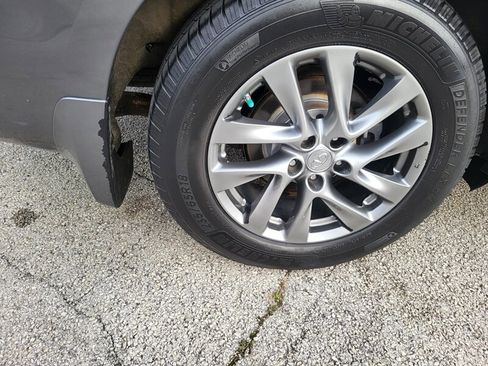 Used 2015 INFINITI QX60 AWD w/ Premium Plus Package image 36