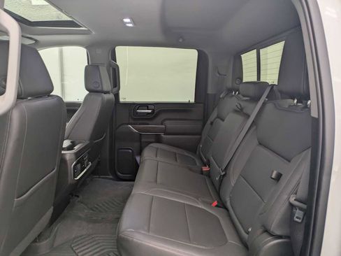 Used 2023 GMC Sierra 3500 SLT w/ SLT Premium Package image 21