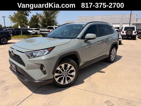 Used 2021 Toyota RAV4 XLE Premium FWD image 1