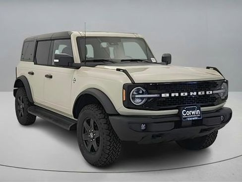 New 2025 Ford Bronco Outer Banks image 1