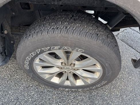 Used 2016 Ford F150 King Ranch w/ Equipment Group 601A Luxury image 6