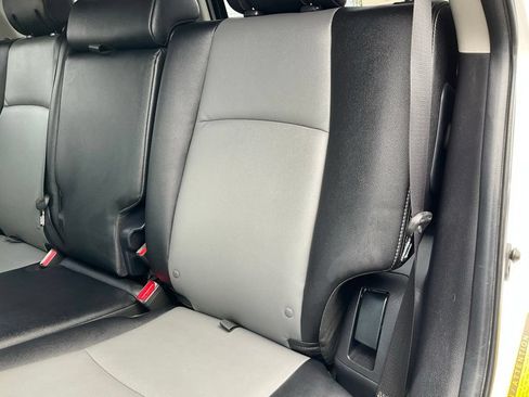 Used 2019 Toyota 4Runner SR5 Premium AWD/4WD image 33