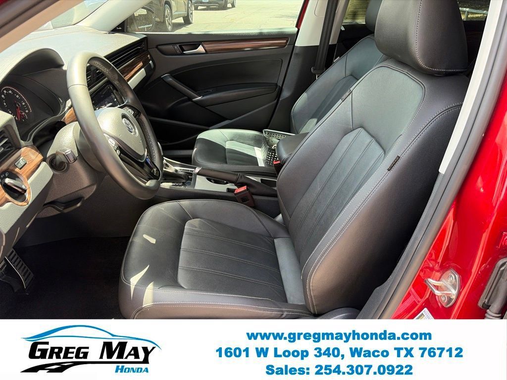 Used 2022 Volkswagen Passat 2.0T FWD image 22