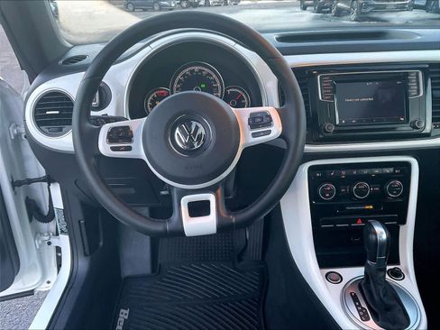 Used 2019 Volkswagen Beetle 2.0T SE image 15