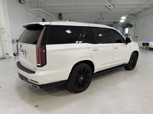 Used 2025 Cadillac Escalade Premium Luxury w/ Touring Package image 5