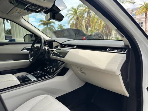 Used 2019 Land Rover Range Rover Velar S AWD/4WD image 59