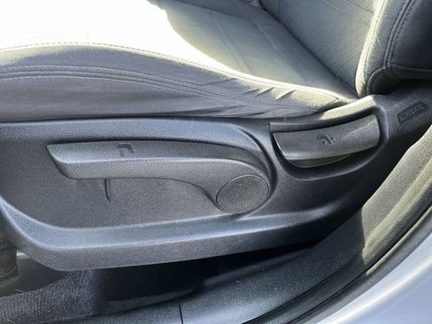 Used 2016 Kia Sorento LX image 16