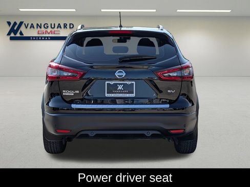 Used 2022 Nissan Rogue Sport SV FWD image 6