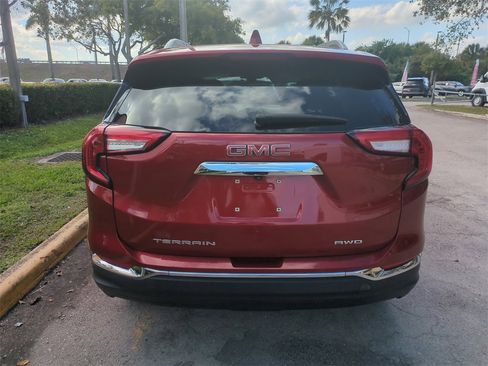 Used 2022 GMC Terrain SLT image 6