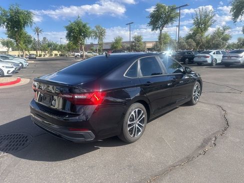 Used 2024 Volkswagen Jetta Sport image 5