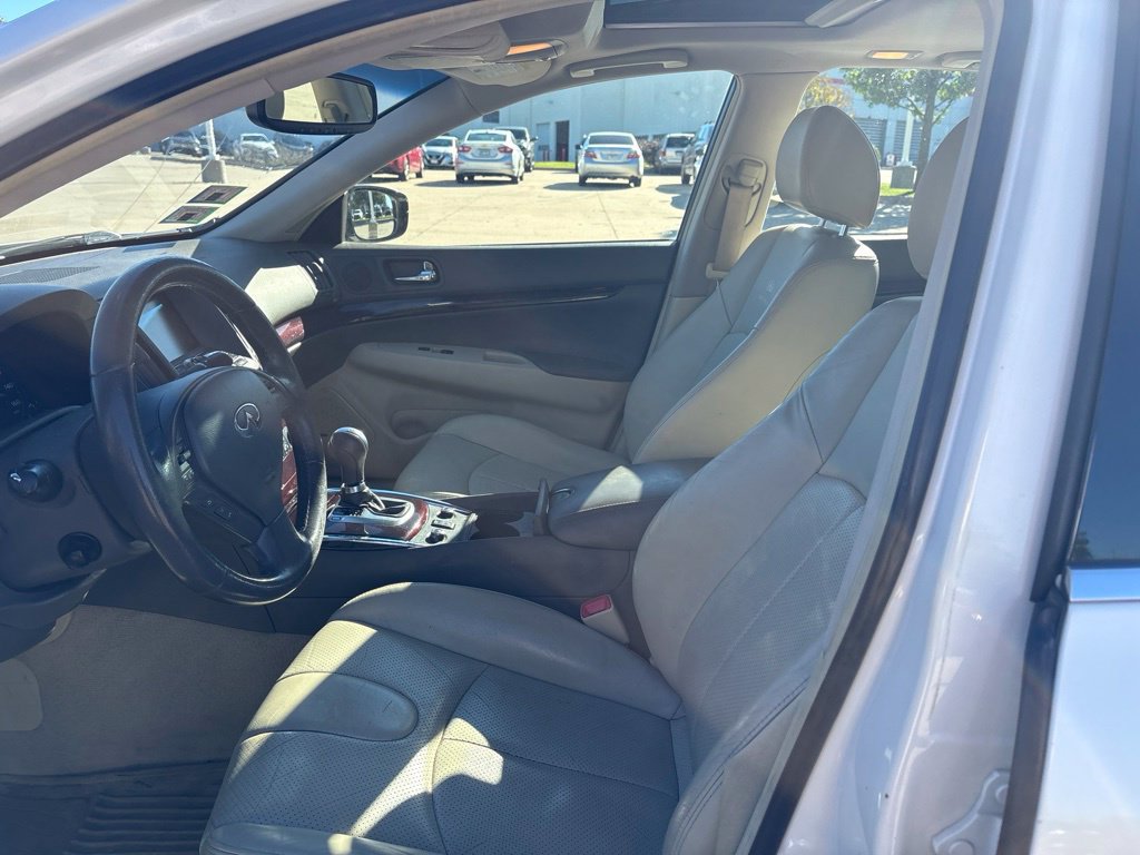 Used 2012 INFINITI G37 x Sedan w/ Premium Pkg AWD/4WD image 11
