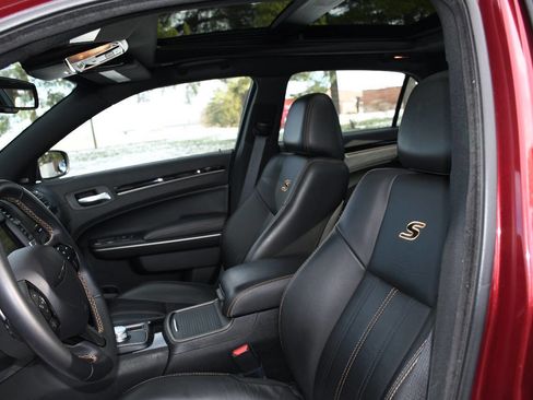 Used 2018 Chrysler 300 S w/ 300S Alloy Package image 12