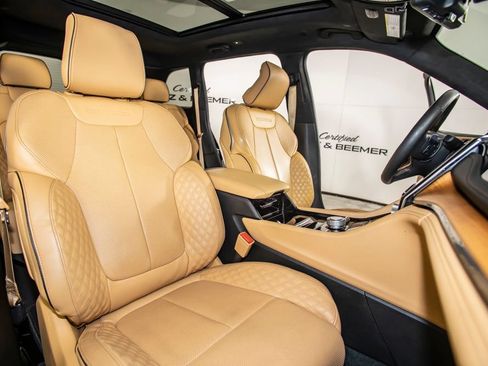 Used 2024 Jeep Grand Cherokee Summit AWD/4WD image 15