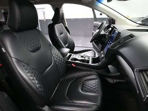 Used 2024 Ford Edge Titanium AWD/4WD image 45