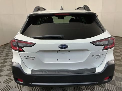 Used 2025 Subaru Outback Premium image 7