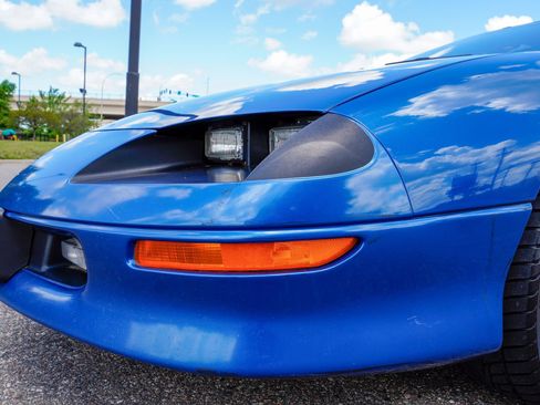Used 1996 Chevrolet Camaro Z28 RWD image 25