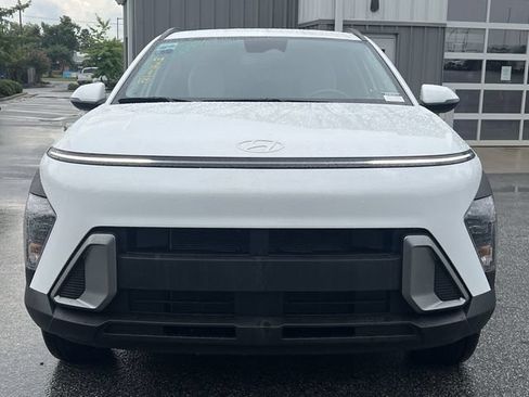 Certified 2025 Hyundai Kona SEL AWD/4WD image 8