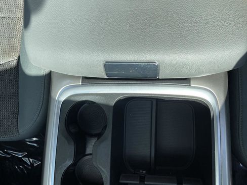 Used 2018 RAM 1500 Big Horn AWD/4WD image 27