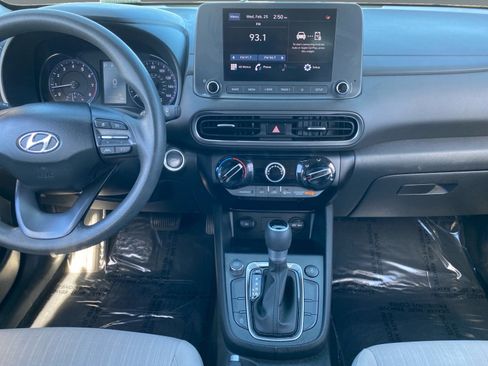 Used 2023 Hyundai Kona SEL AWD/4WD image 11