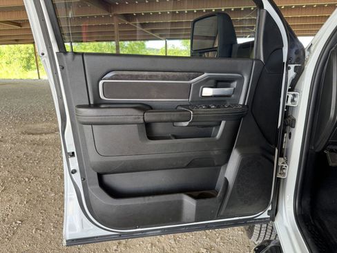 Used 2024 RAM 3500 Big Horn AWD/4WD image 24